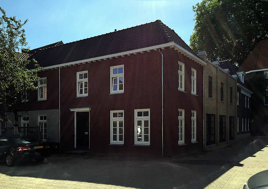 Nieuw Uilenburg te 's-Hertogenbosch -aanzicht Gasthuispoort