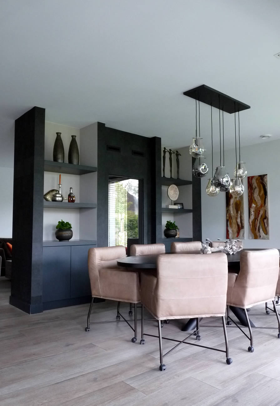 Woonkeuken met scheidingswand