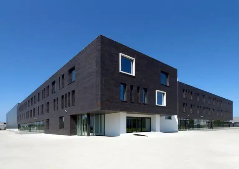 bedrijfsgebouw vacuvin pijnacker